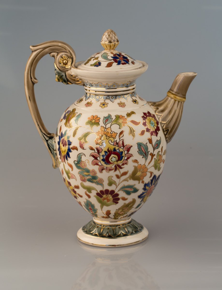 Set di sei tazze in ceramica
